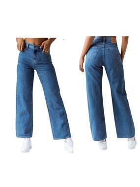 Levi’s High Waisted Straight Jeans